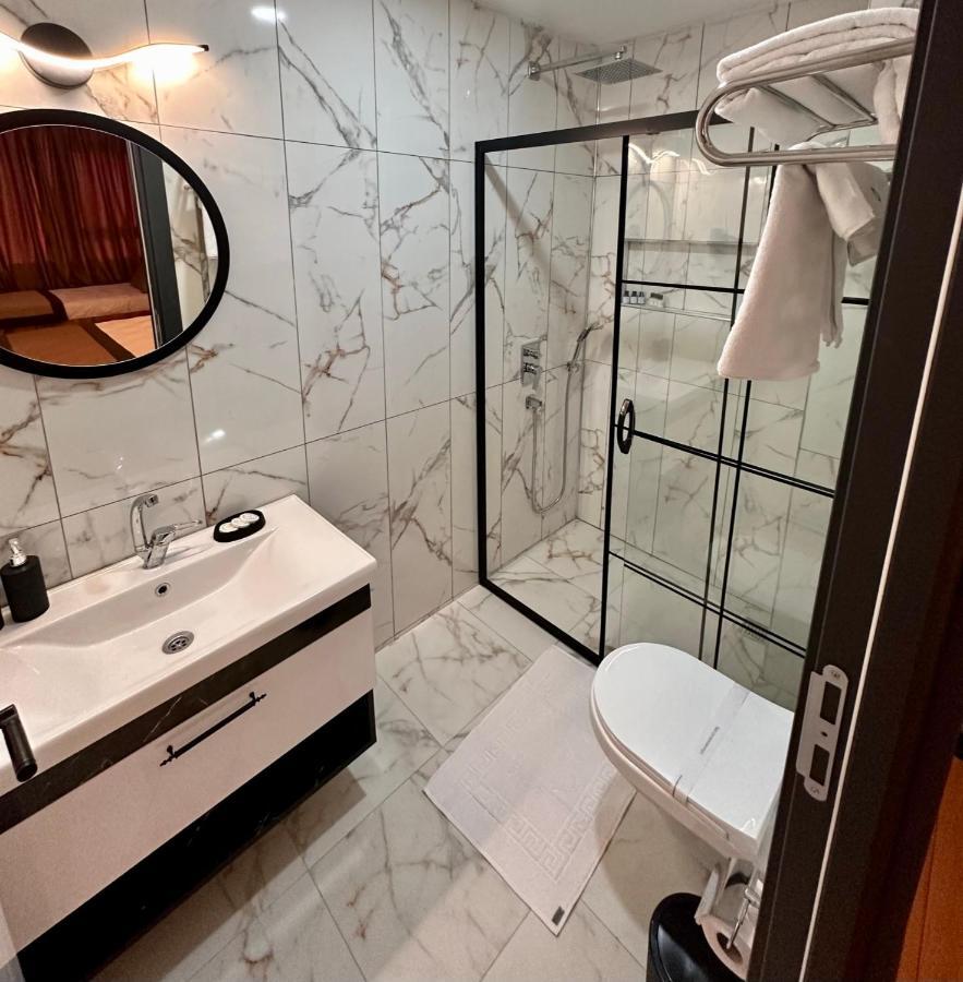 Skymoon Istanbul Airport Hotel Arnavutkoy Kamer foto